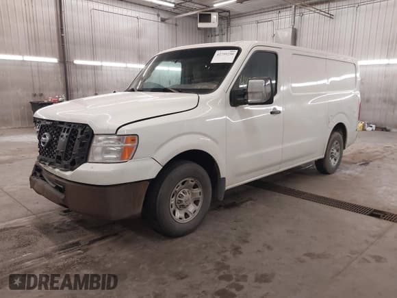 ✅ 2017 Nissan NV Cargo SL • VIN: 1N6AF0KY5HN804747 • Lot: 42759250. Wystawiony na IAAI z przebiegiem 138 382 mil. Bezpłatny archiwum sprzedaży aukcyjnych z USA i szczegółowy raport historii pojazdu na DreamBid. Zdjęcie 2.
