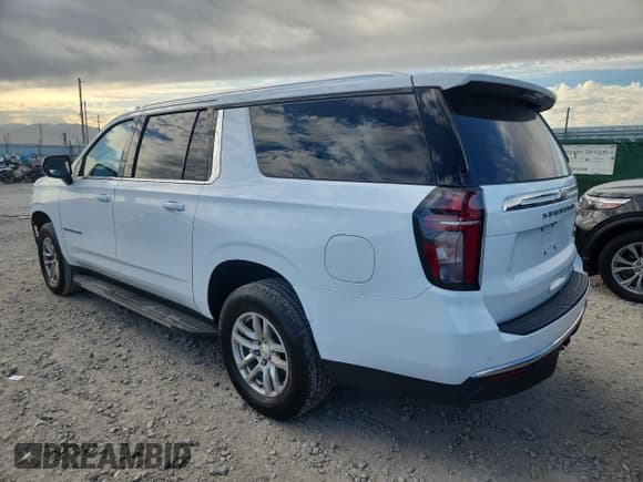 ✅ 2022 Chevrolet Suburban LT • VIN: 1GNSKCKD4NR190383 • Lot: 80880545. Listed on Copart with 96,010 mi. Free auction sales archive from the USA and detailed vehicle history report at DreamBid. Image 2.