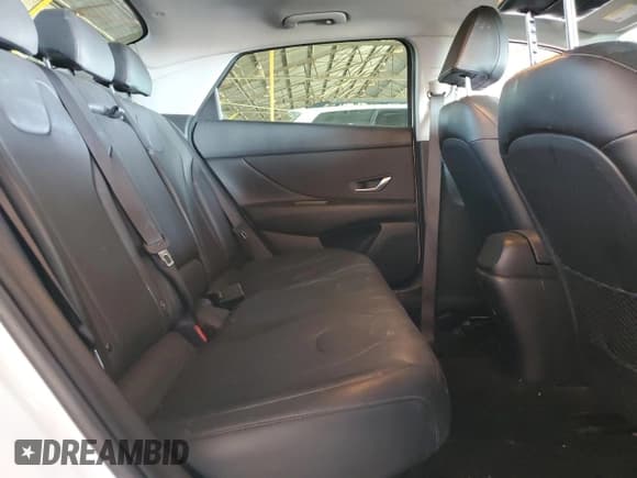 ✅ 2023 Hyundai Elantra Limited • VIN: KMHLN4AJ8PU055985 • Lot: 69944155. Wystawiony na Copart z przebiegiem 53 935 mil. Bezpłatny archiwum sprzedaży aukcyjnych z USA i szczegółowy raport historii pojazdu na DreamBid. Zdjęcie 10.