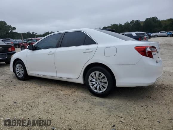 ✅ 2012 Toyota Camry XLE • VIN: 4T1BF1FK2CU592158 • Лот: 89885915. Опубликован ранее на Copart с пробегом 89 675 миль. Бесплатный доступ к архиву аукционных продаж из США и подробный отчёт об истории автомобиля на DreamBid. Изображение 2.