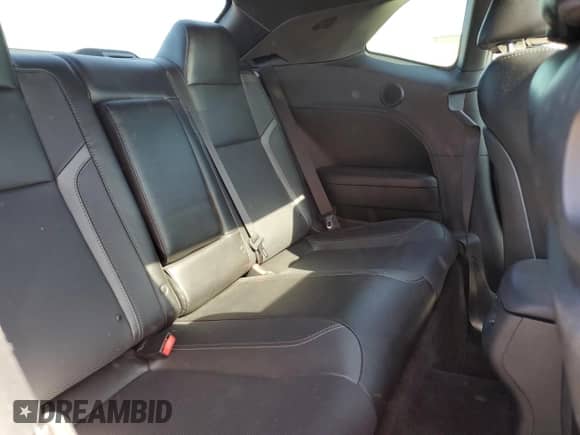 2018 Dodge Challenger SXT Plus с VIN 2C3CDZAG8JH131650, выставлен на аукционе Copart как лот 87463805 с пробегом Не указан миль и Списание • Salvage title. История ставок и продаж доступна на DreamBid. Изображение 10.