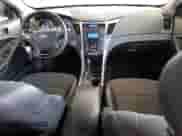 2012 Hyundai Sonata SE with VIN 5NPEC4AB0CH461811, listed as a Copart auction lot 89871805 with 201,952 mi miles and Clean title. Bid and sale history available at DreamBid. Image 8.