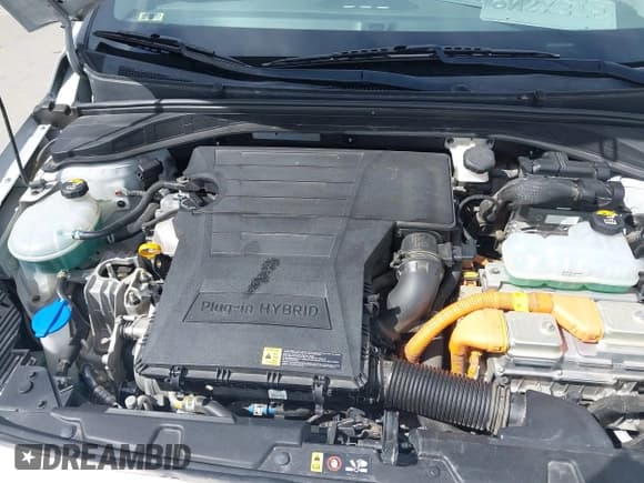 ✅ 2019 Hyundai Ioniq Limited • VIN: KMHC75LDXKU110856 • Lot: 41820385. Wystawiony na IAAI z przebiegiem 47 187 mil. Bezpłatny archiwum sprzedaży aukcyjnych z USA i szczegółowy raport historii pojazdu na DreamBid. Zdjęcie 10.