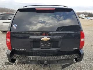 ✅ 2007 Chevrolet Suburban LTZ • VIN: 3GNFK16347G192502 • Lot: 42926704. Wystawiony na Copart z przebiegiem Nie podano. Bezpłatny archiwum sprzedaży aukcyjnych z USA i szczegółowy raport historii pojazdu na DreamBid. Zdjęcie 6.