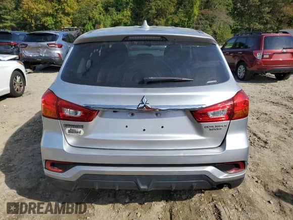 2018 Mitsubishi Outlander ES with VIN JA4AR3AU3JZ026435, listed as a Copart auction lot 84451235 with 117,583 mi miles and Salvage title. Bid and sale history available at DreamBid. Image 6.