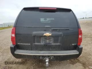 ✅ 2010 Chevrolet Suburban LTZ • VIN: 1GNUKKE36AR223741 • Lot: 60898234. Wystawiony na Copart z przebiegiem 204 276 mil. Bezpłatny archiwum sprzedaży aukcyjnych z USA i szczegółowy raport historii pojazdu na DreamBid. Zdjęcie 6.