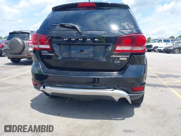 ✅ 2017 Dodge Journey Crossroad Plus • VIN: 3C4PDCGG3HT533787 • Lot: 42408238. Listed on IAAI with 123,498 mi. Free auction sales archive from the USA and detailed vehicle history report at DreamBid. Image 6.