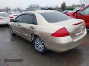 ✅ 2007 Honda Accord VP • VIN: 1HGCM55177A041988 • Lot: 41566083. Wystawiony na IAAI z przebiegiem 218 361 mil. Bezpłatny archiwum sprzedaży aukcyjnych z USA i szczegółowy raport historii pojazdu na DreamBid. Zdjęcie 14.