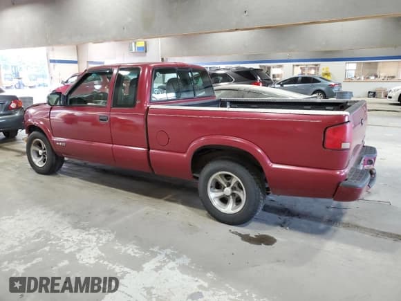 ✅ 1999 Chevrolet S-10 LS • VIN: 1GCCS19X9XK105017 • Лот: 81113464. Опубликован ранее на Copart с пробегом 210 892 миль. Бесплатный доступ к архиву аукционных продаж из США и подробный отчёт об истории автомобиля на DreamBid. Изображение 2.