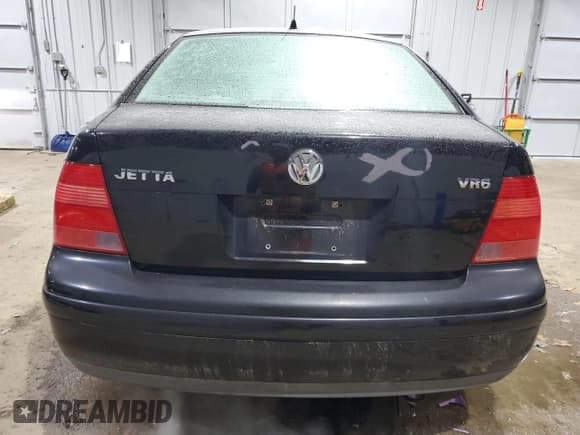 ✅ 2001 Volkswagen Jetta • VIN: 3VWTG29M91M019717 • Lot: 84151674. Listed on Copart with 112,339 mi. Free auction sales archive from the USA and detailed vehicle history report at DreamBid. Image 6.