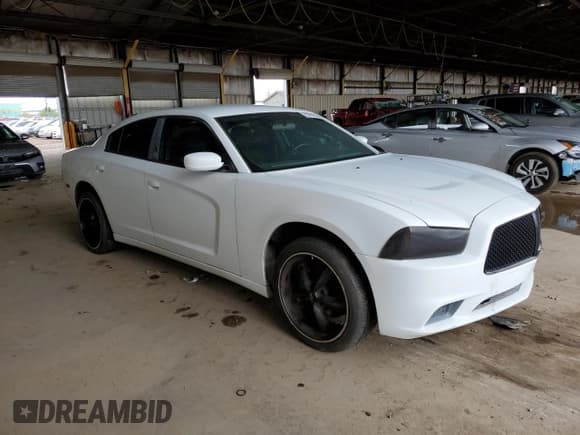 ✅ 2011 Dodge Charger Police • VIN: 2B3CL1CT3BH551751 • Лот: 93779155. Опубликован ранее на Copart с пробегом 173 768 миль. Бесплатный доступ к архиву аукционных продаж из США и подробный отчёт об истории автомобиля на DreamBid. Изображение 4.