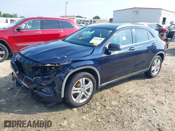 ✅ 2017 Mercedes-Benz GLA 250 • VIN: WDCTG4EB4HJ300408 • Лот: 42553580. Опубликован ранее на IAAI с пробегом 146 690 миль. Бесплатный доступ к архиву аукционных продаж из США и подробный отчёт об истории автомобиля на DreamBid. Изображение 2.