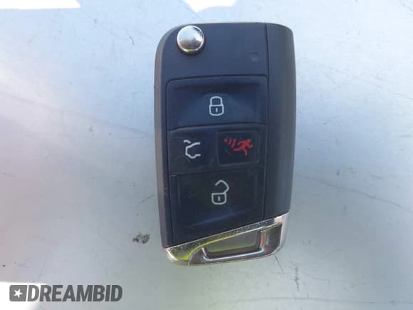 ✅ 2023 Volkswagen Tiguan S • VIN: 3VVRB7AX3PM064709 • Lot: 42103656. Listed on IAAI with 17,157 mi. Free auction sales archive from the USA and detailed vehicle history report at DreamBid. Image 11.