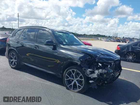 ✅ 2020 BMW X5 sDrive40i • VIN: 5UXCR4C04LLW64471 • Lot: 42581163. Wystawiony na IAAI z przebiegiem 73 887 mil. Bezpłatny archiwum sprzedaży aukcyjnych z USA i szczegółowy raport historii pojazdu na DreamBid. Zdjęcie 1.