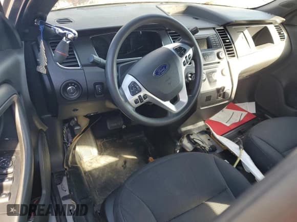 ✅ 2019 Ford Police Interceptor • VIN: 1FAHP2MKXKG113766 • Lot: 90129195. Wystawiony na Copart z przebiegiem Nie podano. Bezpłatny archiwum sprzedaży aukcyjnych z USA i szczegółowy raport historii pojazdu na DreamBid. Zdjęcie 8.