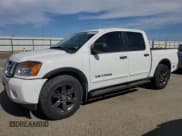 ✅ 2015 Nissan Titan SE • VIN: 1N6AA0ED5FN514397 • Лот: 58356325. Опубликован ранее на Copart с пробегом 70 102 миль. Бесплатный доступ к архиву аукционных продаж из США и подробный отчёт об истории автомобиля на DreamBid. Изображение 1.