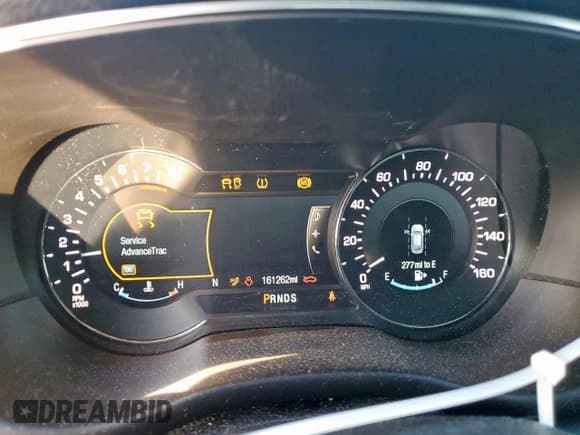 ✅ 2015 Lincoln MKC • VIN: 5LMCJ1A90FUJ27595 • Lot: 93360135. Wystawiony na Copart z przebiegiem 161 262 mil. Bezpłatny archiwum sprzedaży aukcyjnych z USA i szczegółowy raport historii pojazdu na DreamBid. Zdjęcie 9.