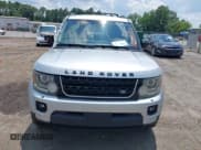 ✅ 2015 Land Rover LR4 Lux • VIN: SALAK2V67FA769372 • Лот: 42633582. Опубликован ранее на IAAI с пробегом 129 440 миль. Бесплатный доступ к архиву аукционных продаж из США и подробный отчёт об истории автомобиля на DreamBid. Изображение 12.