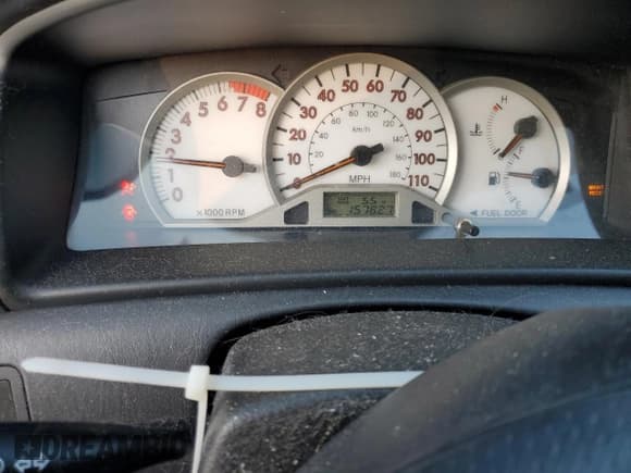 ✅ 2008 Toyota Corolla CE • VIN: 2T1BR32E88C905628 • Лот: 93216665. Опубликован ранее на Copart с пробегом 157 827 миль. Бесплатный доступ к архиву аукционных продаж из США и подробный отчёт об истории автомобиля на DreamBid. Изображение 9.