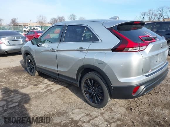 ✅ 2023 Mitsubishi Eclipse Cross LE • VIN: JA4ATVAA0PZ004646 • Lot: 41653975. Wystawiony na IAAI z przebiegiem 27 272 mil. Bezpłatny archiwum sprzedaży aukcyjnych z USA i szczegółowy raport historii pojazdu na DreamBid. Zdjęcie 3.