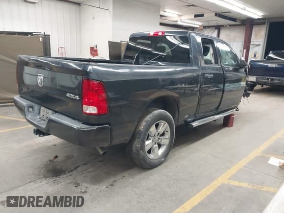 ✅ 2018 Ram 1500 Express • VIN: 1C6RR7FG3JS345868 • Лот: 41776664. Опубликован ранее на IAAI с пробегом 57 913 миль. Бесплатный доступ к архиву аукционных продаж из США и подробный отчёт об истории автомобиля на DreamBid. Изображение 4.