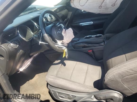 ✅ 2016 Ford Mustang V6 • VIN: 1FA6P8AM7G5277236 • Lot: 71730105. Wystawiony na Copart z przebiegiem 117 515 mil. Bezpłatny archiwum sprzedaży aukcyjnych z USA i szczegółowy raport historii pojazdu na DreamBid. Zdjęcie 7.