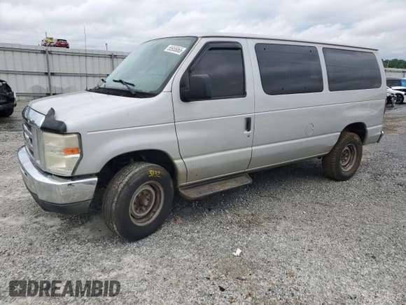 ✅ 2010 Ford Econoline Passenger XL • VIN: 1FBNE3BL0ADA34440 • Лот: 55955065. Опубликован ранее на Copart с пробегом 294 430 миль. Бесплатный доступ к архиву аукционных продаж из США и подробный отчёт об истории автомобиля на DreamBid. Изображение 1.