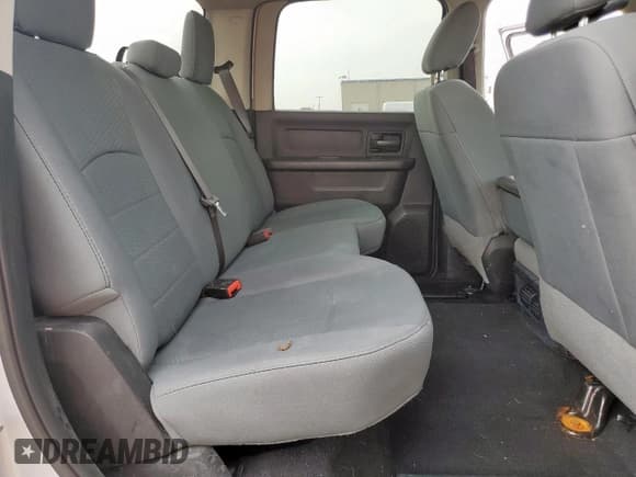 ✅ 2018 Ram 2500 Tradesman • VIN: 3C6UR5CL3JG337101 • Lot: 57189245. Wystawiony na Copart z przebiegiem 96 022 mil. Bezpłatny archiwum sprzedaży aukcyjnych z USA i szczegółowy raport historii pojazdu na DreamBid. Zdjęcie 10.