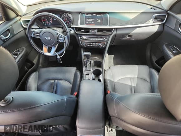 ✅ 2020 Kia Optima EX Premium • VIN: 5XXGU4L16LG417592 • Лот: 81268605. Опубликован ранее на Copart с пробегом 59 790 миль. Бесплатный доступ к архиву аукционных продаж из США и подробный отчёт об истории автомобиля на DreamBid. Изображение 8.