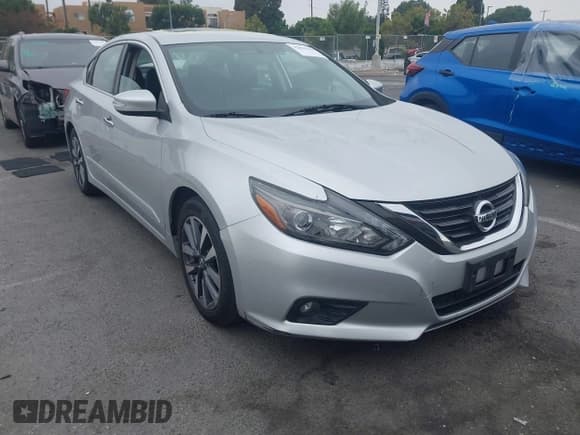 ✅ 2017 Nissan Altima SL • VIN: 1N4AL3AP6HC188886 • Lot: 42821048. Listed on IAAI with 87,805 mi. Free auction sales archive from the USA and detailed vehicle history report at DreamBid. Image 1.