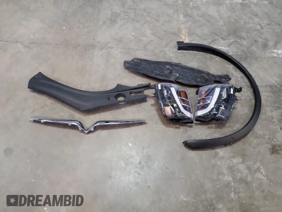 ✅ 2021 Tesla Model X Long Range Plus • VIN: 5YJXCBE27MF319625 • Lot: 70714335. Wystawiony na Copart z przebiegiem 39 513 mil. Bezpłatny archiwum sprzedaży aukcyjnych z USA i szczegółowy raport historii pojazdu na DreamBid. Zdjęcie 13.