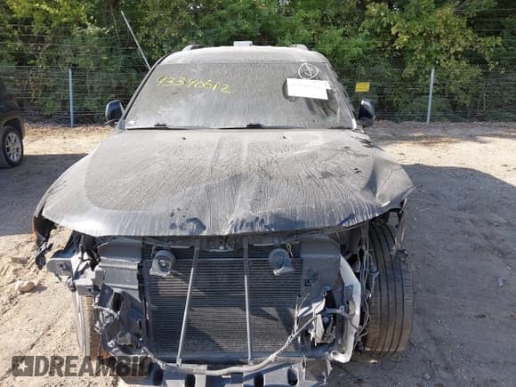 ✅ 2018 Dodge Durango SXT • VIN: 1C4RDJAG1JC312681 • Lot: 43340612. Wystawiony na IAAI z przebiegiem 89 670 mil. Bezpłatny archiwum sprzedaży aukcyjnych z USA i szczegółowy raport historii pojazdu na DreamBid. Zdjęcie 6.