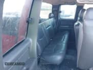 ✅ 2004 GMC Sierra 1500 • VIN: 1GTEC19X24Z323812 • Lot: 43566496. Wystawiony na IAAI z przebiegiem 224 128 mil. Bezpłatny archiwum sprzedaży aukcyjnych z USA i szczegółowy raport historii pojazdu na DreamBid. Zdjęcie 8.