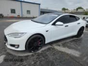 ✅ 2013 Tesla Model S • VIN: 5YJSA1DNXDFP22567 • Lot: 86483255. Wystawiony na Copart z przebiegiem 132 686 mil. Bezpłatny archiwum sprzedaży aukcyjnych z USA i szczegółowy raport historii pojazdu na DreamBid. Zdjęcie 1.