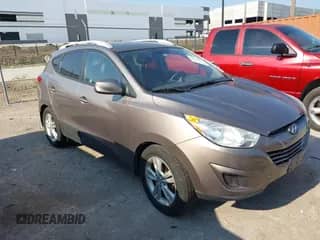 2011 Hyundai Tucson GLS z VIN KM8JUCAC1BU249028, wystawiony jako IAAI lot #42911716 z przebiegiem 144 828 mil mil oraz . Historia ofert i sprzedaży dostępna na DreamBid. Obrazek 1.
