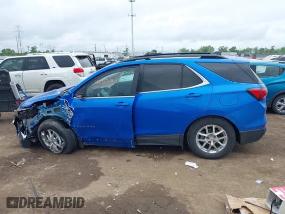 ✅ 2024 Chevrolet Equinox LT • VIN: 3GNAXKEG2RL264815 • Lot: 42363013. Listed on IAAI with 23,692 mi. Free auction sales archive from the USA and detailed vehicle history report at DreamBid. Image 14.