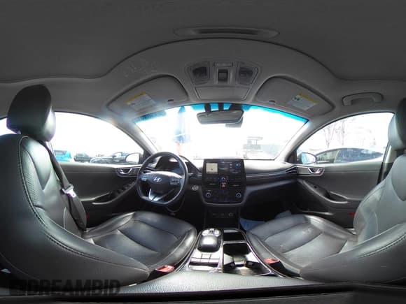 ✅ 2020 Hyundai Ioniq Limited • VIN: KMHC85LJ3LU069636 • Lot: 43305934. Listed on IAAI with 45,086 mi. Free auction sales archive from the USA and detailed vehicle history report at DreamBid. Image 25.