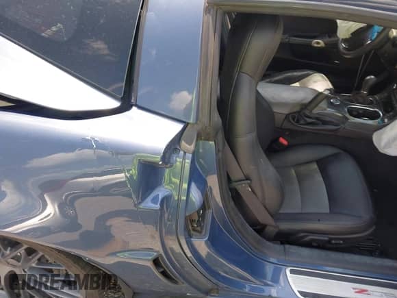 2011 Chevrolet Corvette Z06 w/3LZ с VIN 1G1YL2DE7B5111848, выставлен на аукционе IAAI как лот 42546262 с пробегом 103 828 миль миль и . История ставок и продаж доступна на DreamBid. Изображение 8.