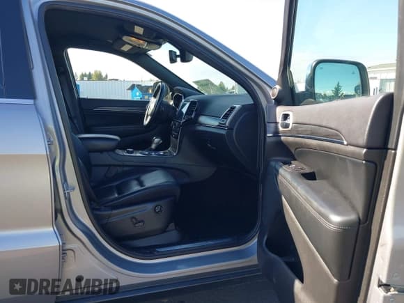 ✅ 2019 Jeep Grand Cherokee Limited • VIN: 1C4RJFBGXKC724054 • Lot: 43366485. Listed on IAAI with 101,887 mi. Free auction sales archive from the USA and detailed vehicle history report at DreamBid. Image 5.