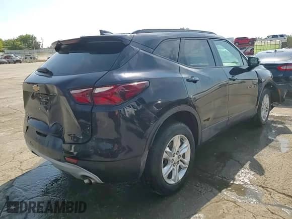 2020 Chevrolet Blazer LT z VIN 3GNKBBRA8LS616883, wystawiony jako Copart lot #71817144 z przebiegiem 76 621 mil mil oraz Szkoda całkowita • Salvage title. Historia ofert i sprzedaży dostępna na DreamBid. Obrazek 15.