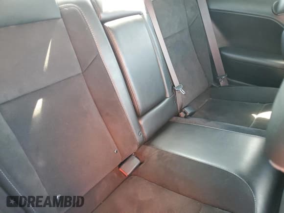 ✅ 2021 Dodge Challenger R/T Scat Pack • VIN: 2C3CDZFJ1MH550979 • Lot: 71044734. Wystawiony na Copart z przebiegiem 38 054 mil. Bezpłatny archiwum sprzedaży aukcyjnych z USA i szczegółowy raport historii pojazdu na DreamBid. Zdjęcie 10.