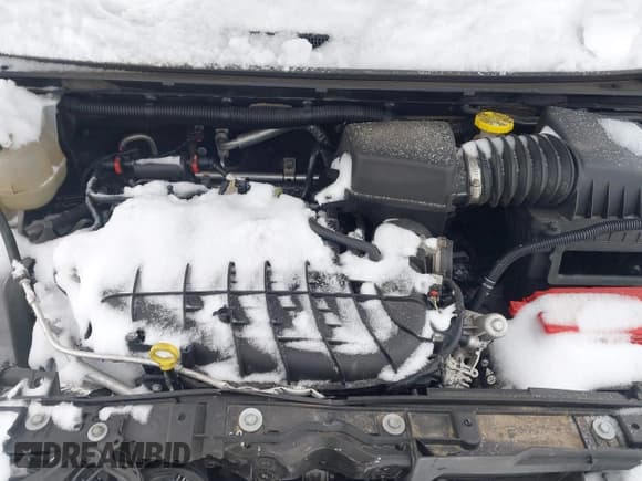 ✅ 2021 Chrysler Pacifica Touring • VIN: 2C4RC1FGXMR510215 • Lot: 43816651. Listed on IAAI with 98,759 mi. Free auction sales archive from the USA and detailed vehicle history report at DreamBid. Image 10.