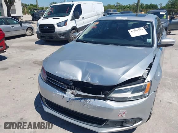 ✅ 2012 Volkswagen Jetta SEL • VIN: 3VWLP7AJ3CM400173 • Лот: 41897194. Опубликован ранее на IAAI с пробегом 162 184 миль. Бесплатный доступ к архиву аукционных продаж из США и подробный отчёт об истории автомобиля на DreamBid. Изображение 6.