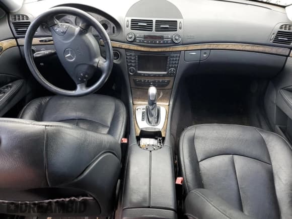 ✅ 2005 Mercedes-Benz E 500 • VIN: WDBUF83J85X167643 • Lot: 58671375. Listed on Copart with 195,835 mi. Free auction sales archive from the USA and detailed vehicle history report at DreamBid. Image 8.
