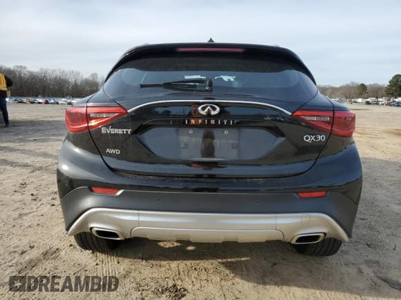 ✅ 2018 Infiniti QX30 Luxury • VIN: SJKCH5CR1JA044207 • Lot: 45310345. Listed on Copart with Not provided. Free auction sales archive from the USA and detailed vehicle history report at DreamBid. Image 6.