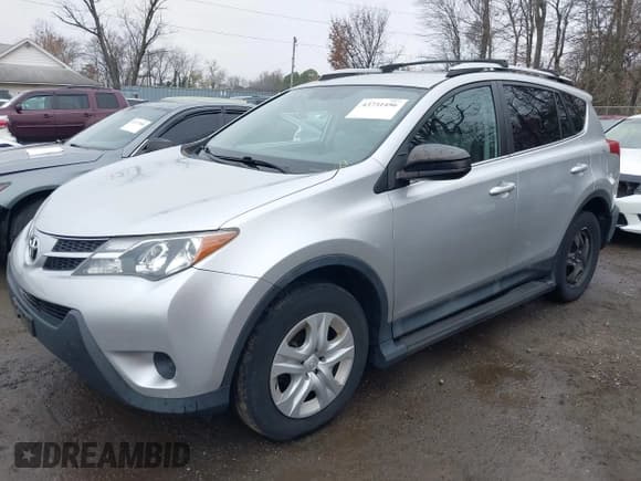 ✅ 2015 Toyota RAV4 LE • VIN: 2T3BFREV2FW266401 • Лот: 43731456. Опубликован ранее на IAAI с пробегом 130 005 миль. Бесплатный доступ к архиву аукционных продаж из США и подробный отчёт об истории автомобиля на DreamBid. Изображение 2.