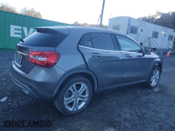 ✅ 2017 Mercedes-Benz GLA 250 • VIN: WDCTG4GB3HJ282951 • Lot: 86686425. Wystawiony na Copart z przebiegiem 32 101 mil. Bezpłatny archiwum sprzedaży aukcyjnych z USA i szczegółowy raport historii pojazdu na DreamBid. Zdjęcie 3.