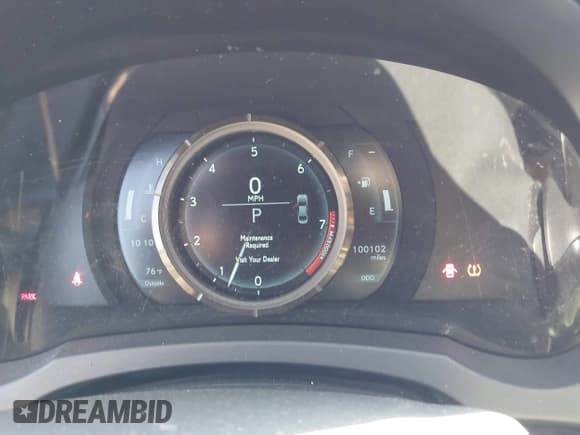 ✅ 2018 Lexus IS 350 • VIN: JTHCZ1D23J5015065 • Lot: 43386771. Wystawiony na IAAI z przebiegiem 100 102 mil. Bezpłatny archiwum sprzedaży aukcyjnych z USA i szczegółowy raport historii pojazdu na DreamBid. Zdjęcie 7.