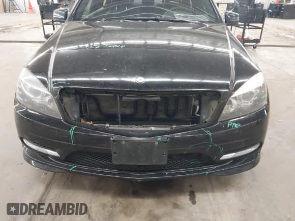 ✅ 2011 Mercedes-Benz C 300 Sport • VIN: WDDGF8BB2BR180774 • Lot: 43639309. Listed on IAAI with 135,449 mi. Free auction sales archive from the USA and detailed vehicle history report at DreamBid. Image 6.