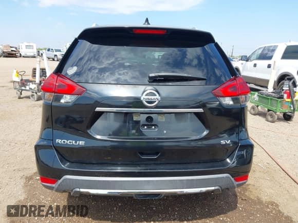 ✅ 2018 Nissan Rogue SV • VIN: KNMAT2MT8JP568808 • Lot: 43038604. Listed on IAAI with 105,861 mi. Free auction sales archive from the USA and detailed vehicle history report at DreamBid. Image 17.